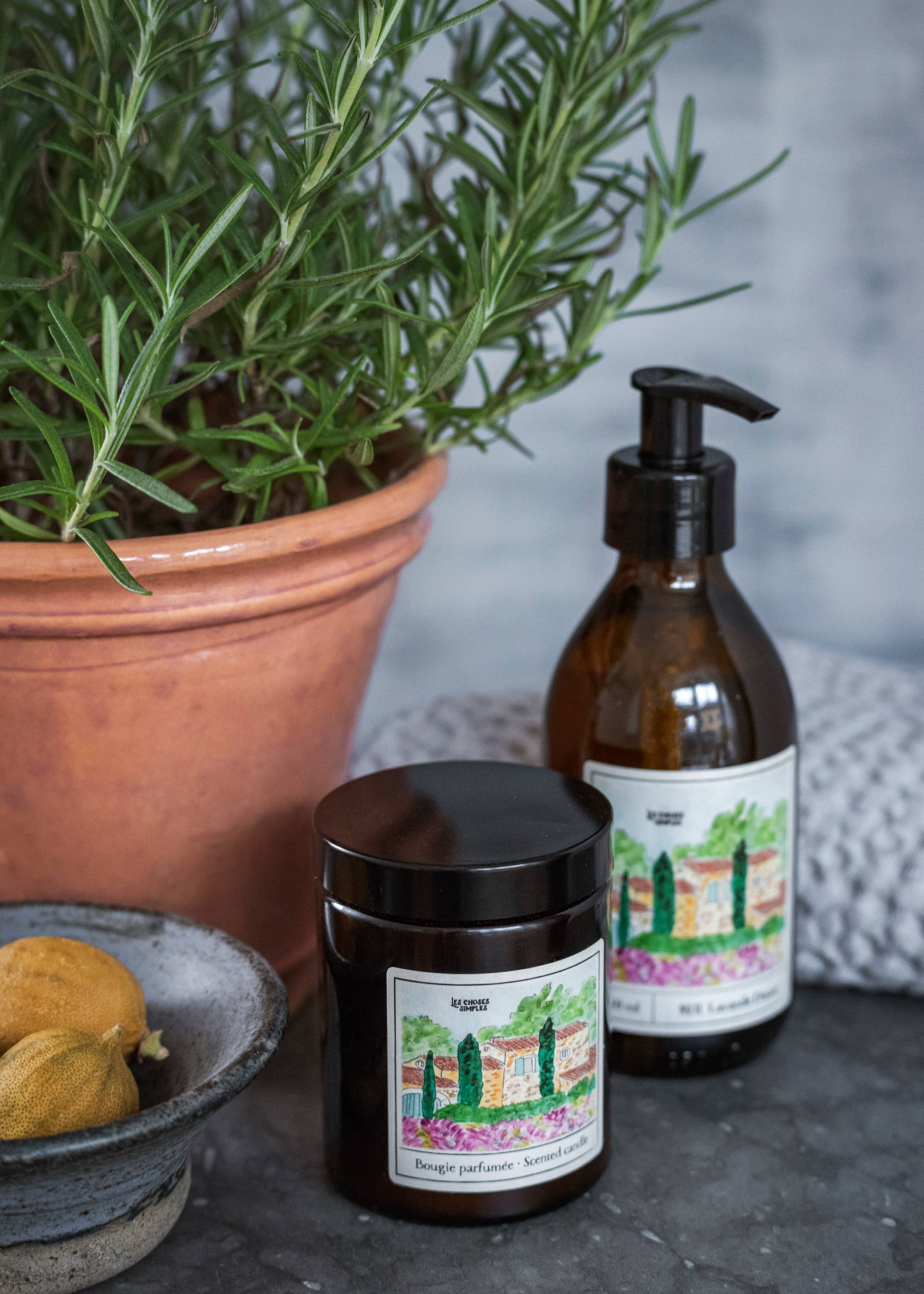 Les Choses Simples - Wholesale Jar/Filled Candle - Medium Scented Soy-Wax Candle "Lavender Fields"2