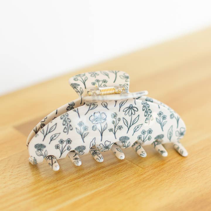 Pince à griffes florale pressée pour la vente par Elyse Breanne Design