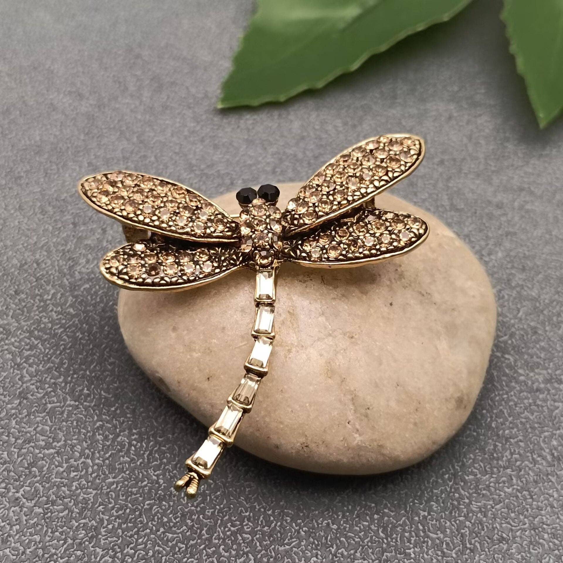 Mio Queena – wholesale Brooch – Rhinestone Dragonfly Brooch3