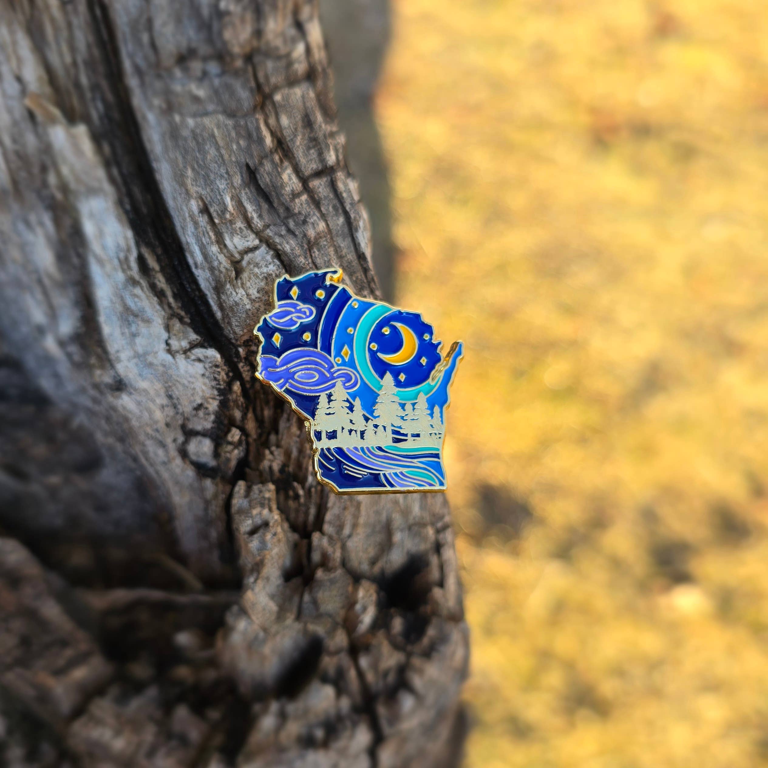 Art Factory LLC - Wholesale Lapel Pin/Button - Wisconsin state pin4