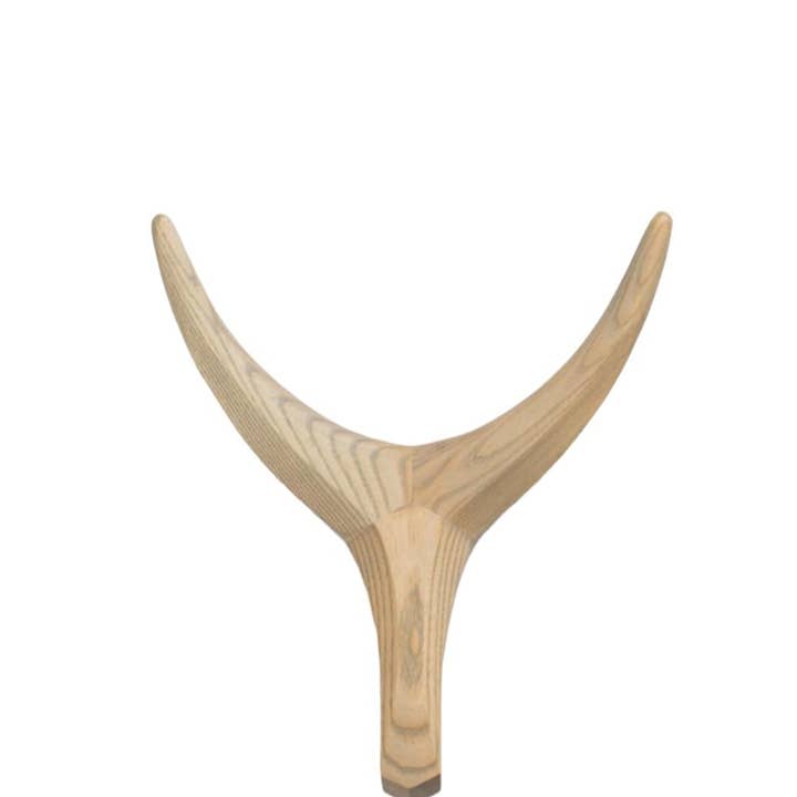 Nguni Head Ash Lysegrå Iroko Træ | Animal Head Wall Deco for engroshandel hos The African Home Goods