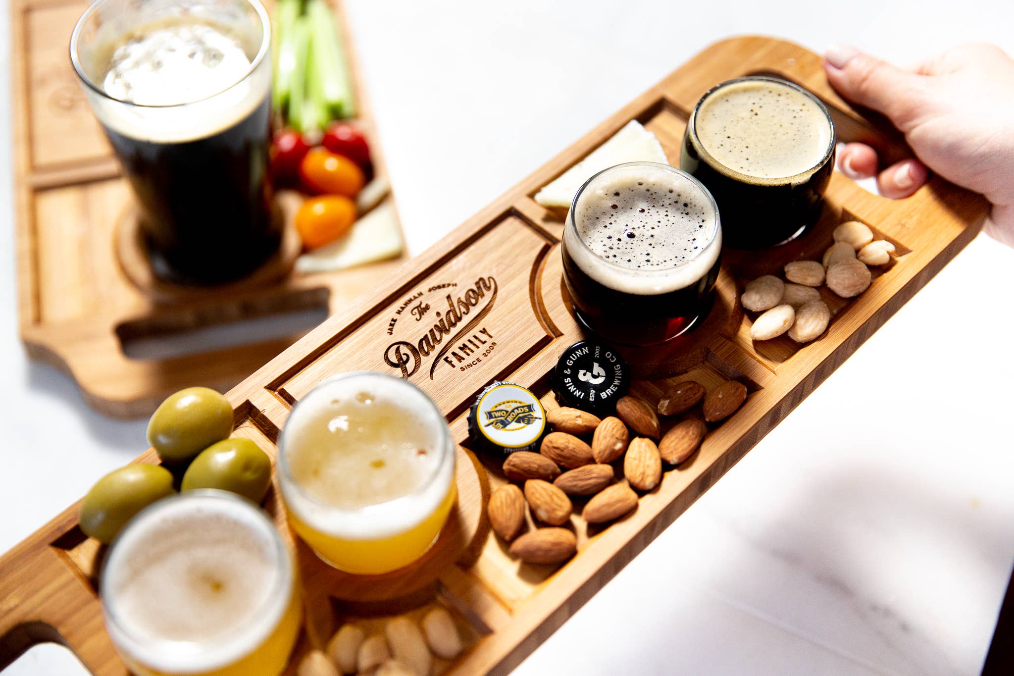 Left Coast Original – wholesale Beer/wine caddy – PERSONALIZED BEER FLIGHT SERVING TRAY5