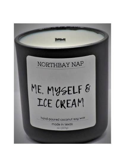Moi, moi-même et crème glacée pour la vente par NorthBay Nap