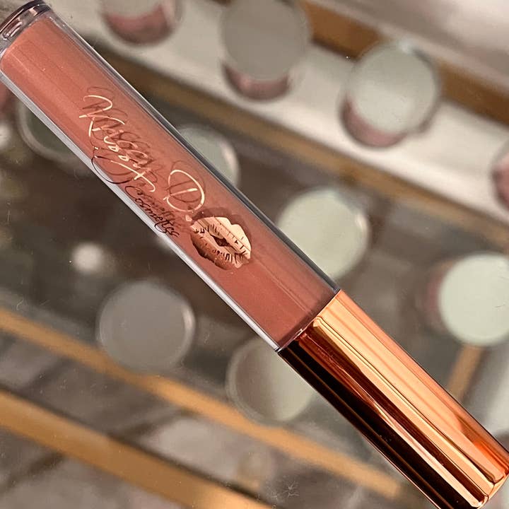 Krissy D Cosmetics – wholesale Lip-gloss – Lip Gloss "Cappuccino" AKA (14)