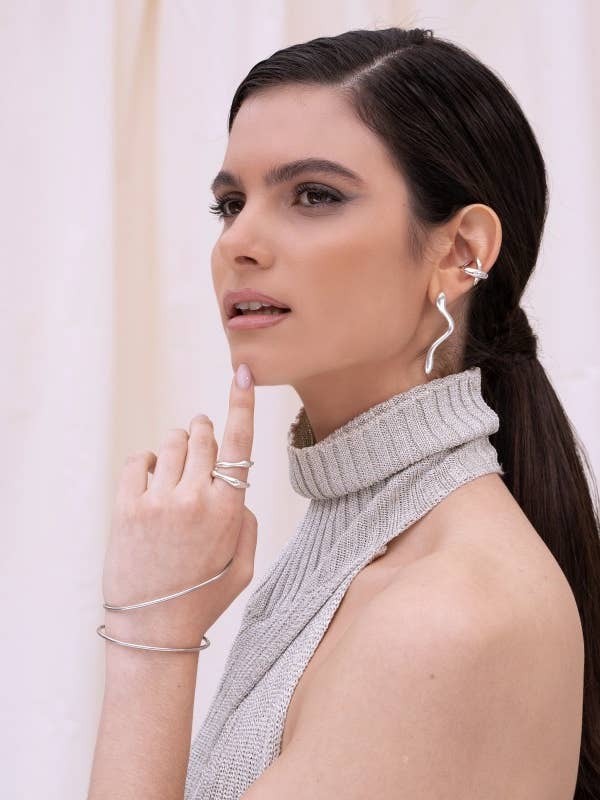 Orecchino Apiro per la vendita all'ingrosso da parte di Persephone jewelry