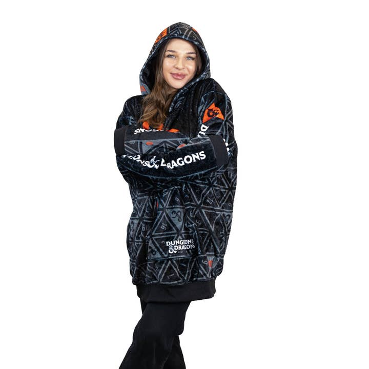 OrangeOnions - Wholesale Hoodie - Unisex - HASBRO Dungeons and Dragons Blanket Hoodie & Pillow Snugible3