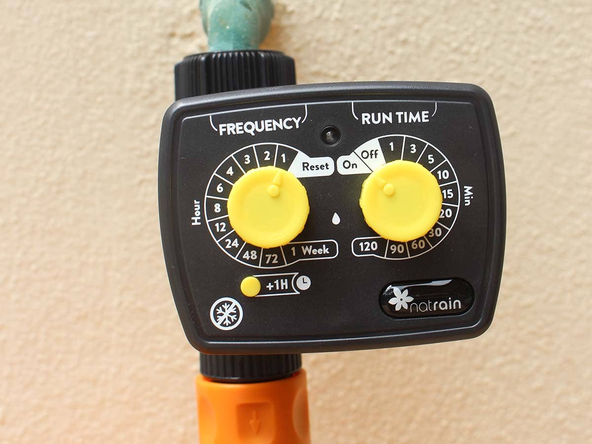 JARDIN Y NATURA OUTDOOR & GARDEN PRODUCTS SL - Wholesale Garden Tool - Irrigation programmer - REGA22