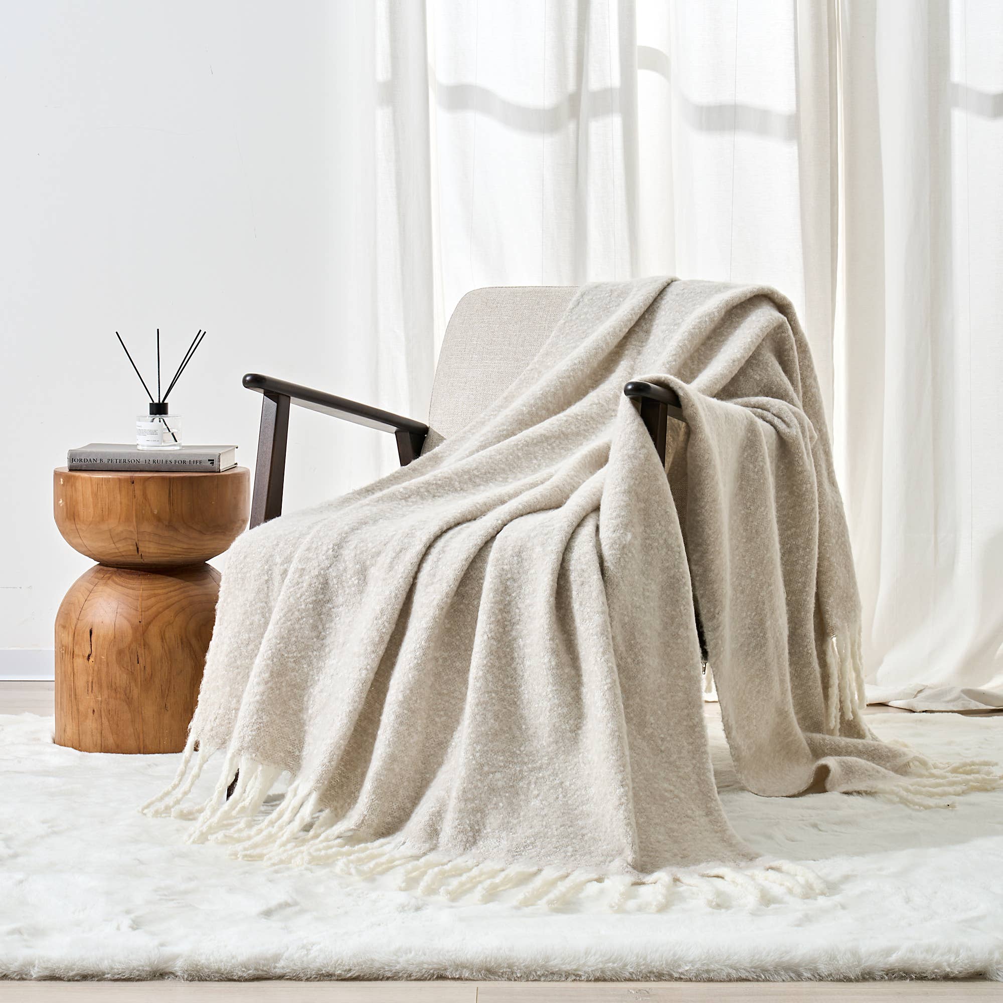 Allure Bath Fashions – wholesale Throw blanket – Aisling Faux Mohair Throw - Soft, Stylish Fringed Blanket1