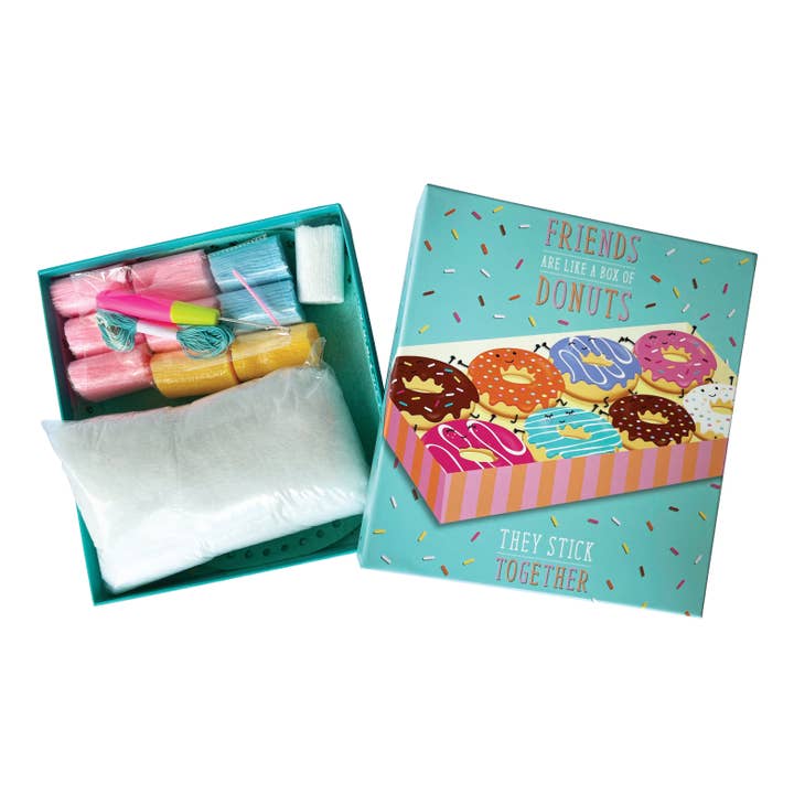 BOX CANDIY® - Wholesale DIY Craft Kit - Totally Deco! Donut Latch Hook Pillow Set