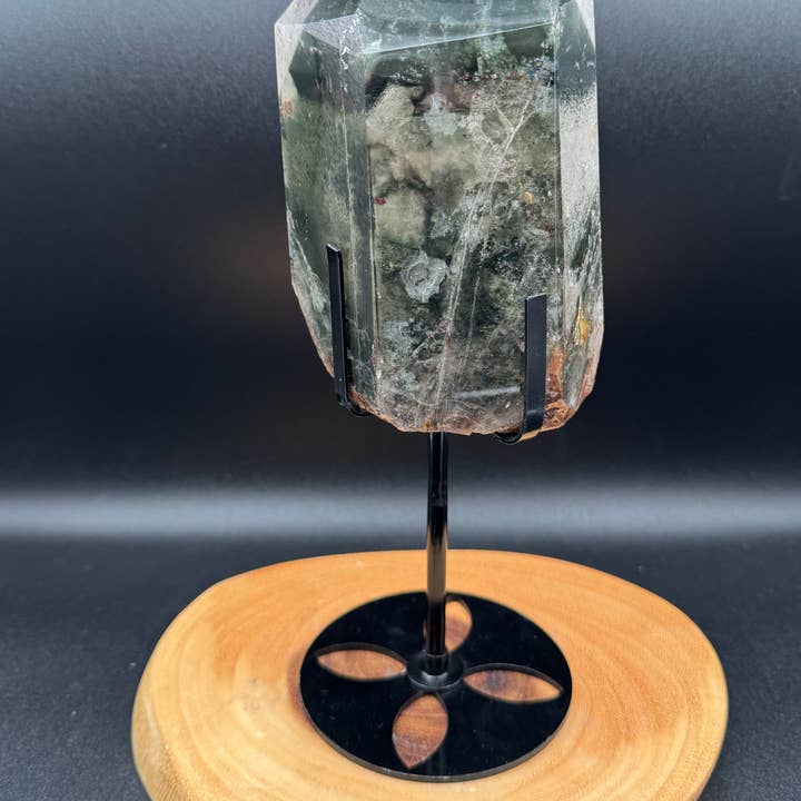 Fantoma de clorite brasileiro de 4,1 lb com suporte personalizado G771B por atacado de The 7 Directions