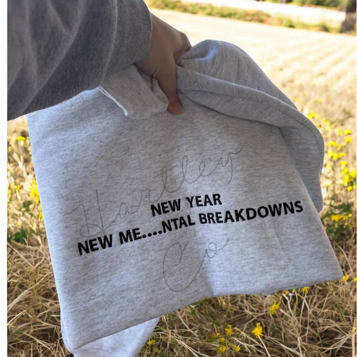 Sweat-shirt graphique de dépressions nerveuses du Nouvel An | Boutique pour la vente par Hartley Co