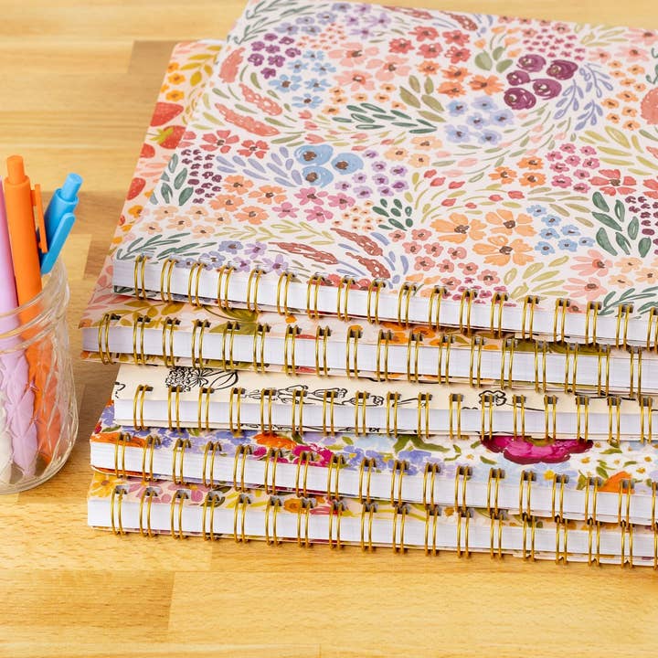 Carnet à spirale à couverture souple florale pour la vente par Elyse Breanne Design