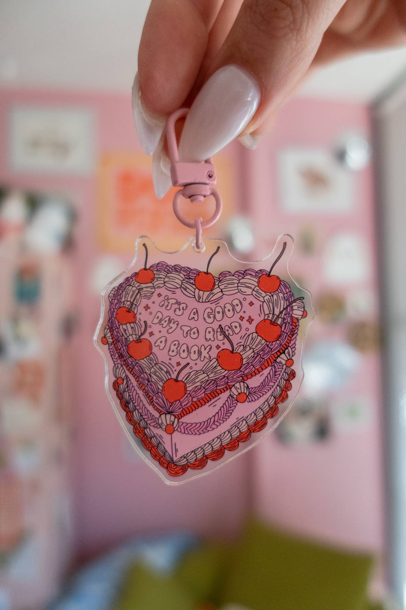 Jollie Ollie Designs - Wholesale Keychain - Women's - "It's a Good Day To Read" Keychain1