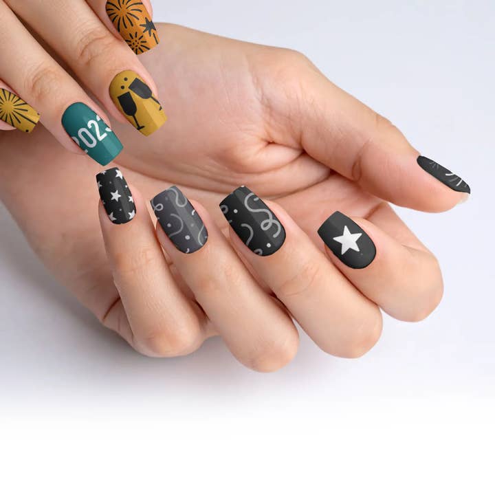 FYNE BODY - Wholesale Press-on/fake nails - Midnight Sparkle Black Magic Press-On Nails81