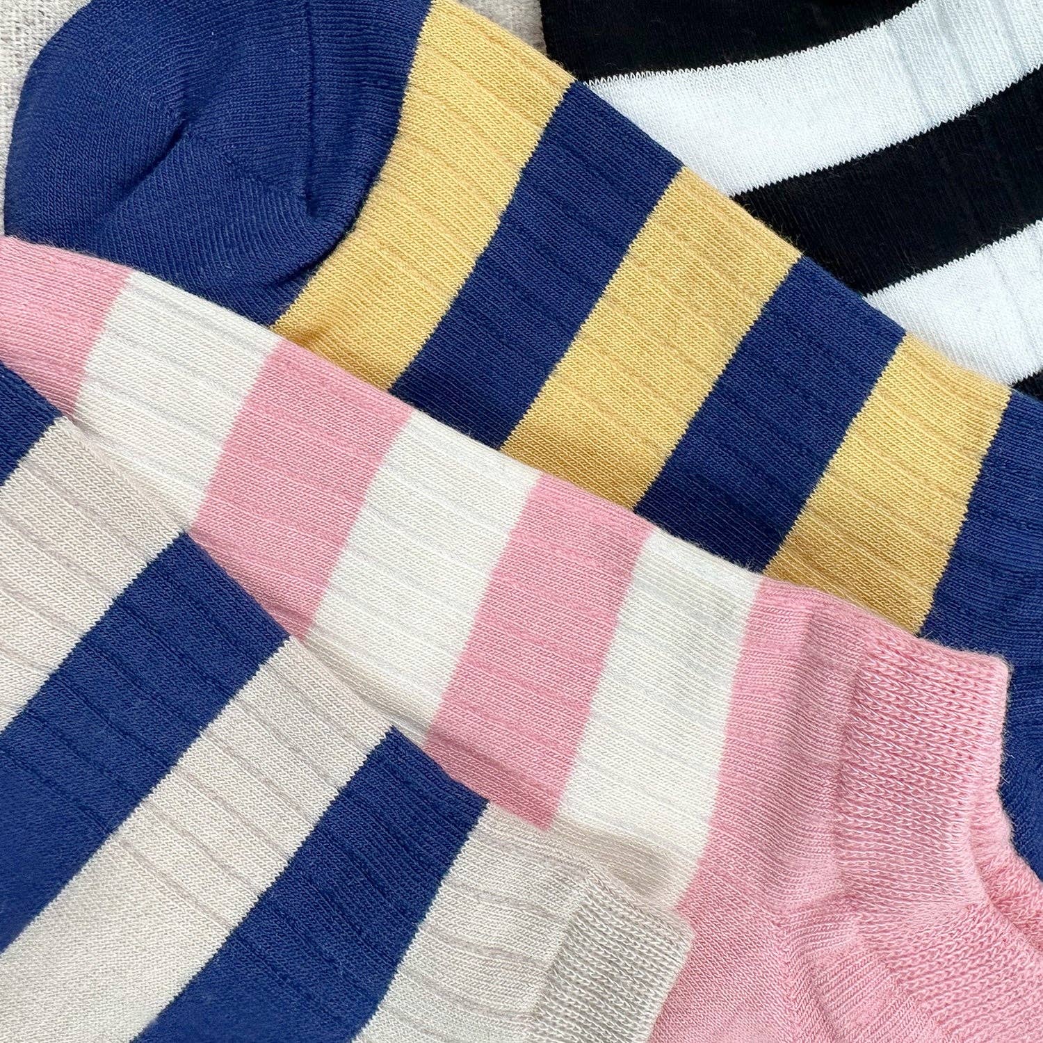 7DAYSSOCKS - Vente Chaussettes – femme - Chaussettes plissées à rayures pour femmes5