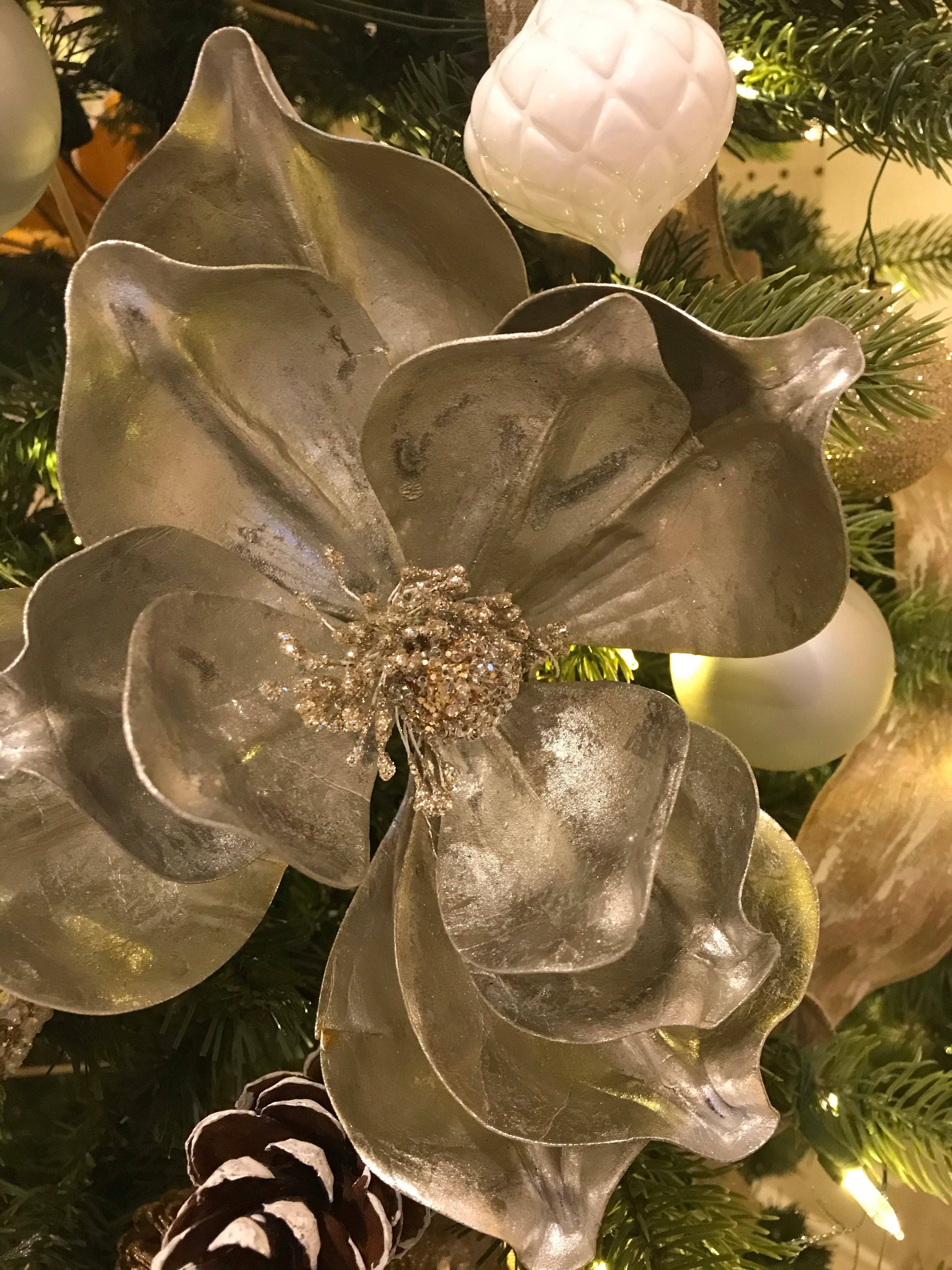 The African Home Goods - Vente Décoration de Noël - Tiges de Magnolia Eva Platine Métallique 22,5"1