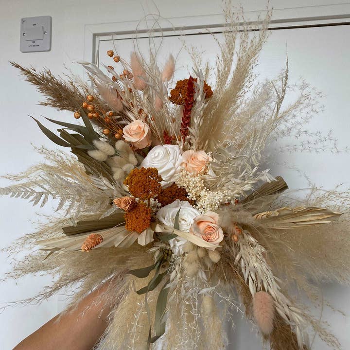 Hidden Botanics - Wholesale Dried/Pressed Flowers - Dried Flowers Bridal Bouquet - Burnt Orange & Cream No. 85