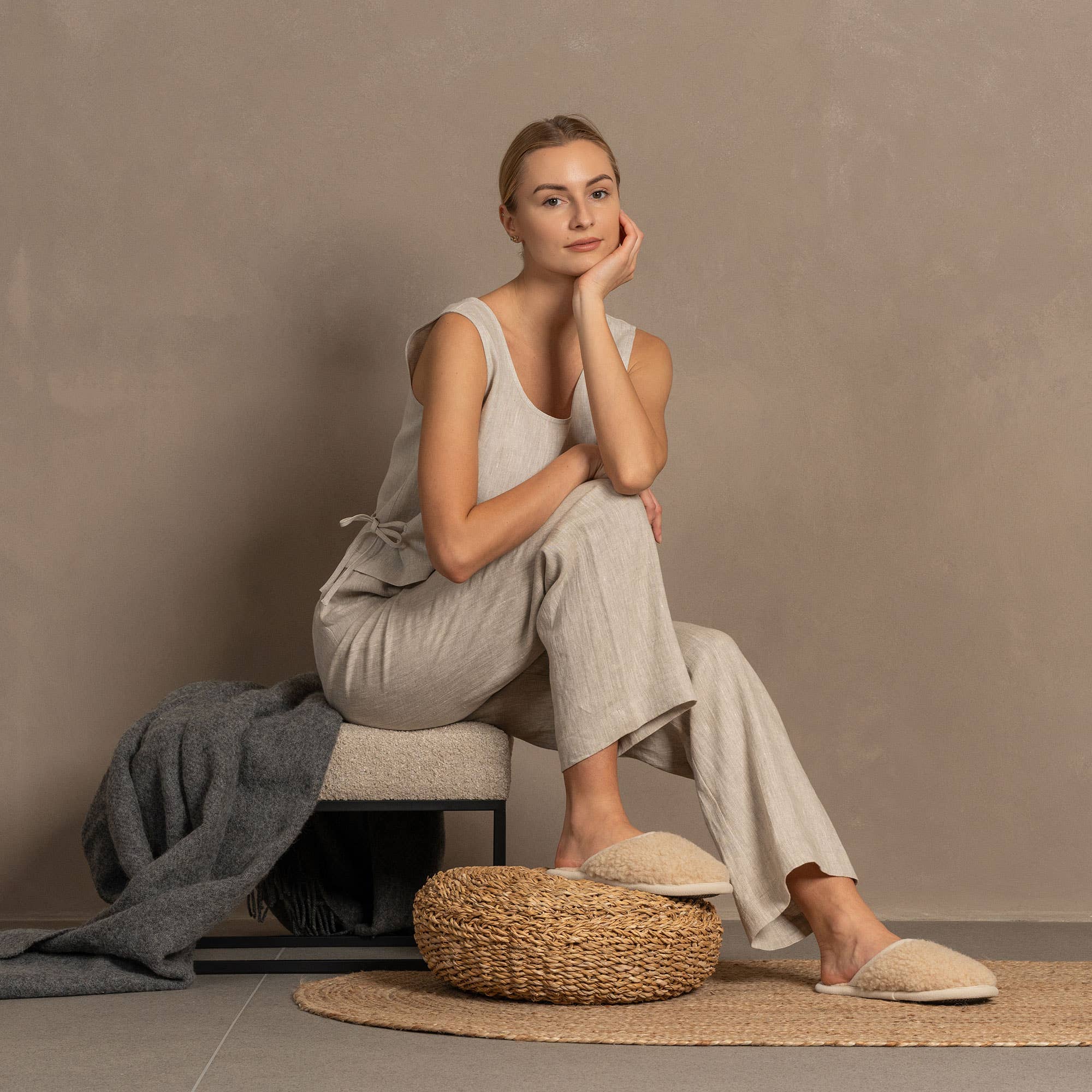 menique - Wholesale Slippers - Women's - Women's Merino Fluffy Slippers Natural1