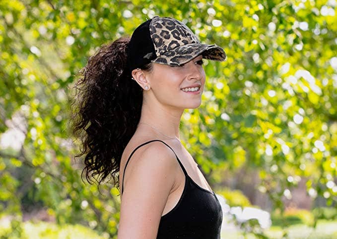 Funky Junque – Engroshandel Baseballkasket - Dame – Kryds & Tværs Ponycap - Leopard2