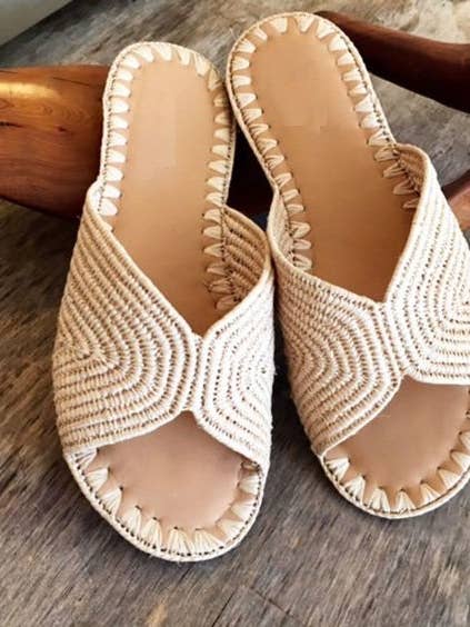 craftberber - Vendita all'ingrosso Sandali - Donna - Sandali in rafia fatti a mano in Marocco, scarpe in rafia Boho Sandal1