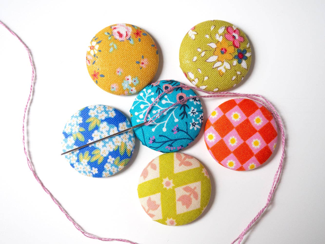 Junebug and Darlin – Großhandel Kreuzstich-/Stickzubehör – Nadelmagnet, Design Nr. 1101