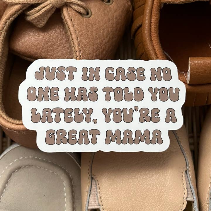 Autocollant Maman pour la vente par The Thrifty Handmade