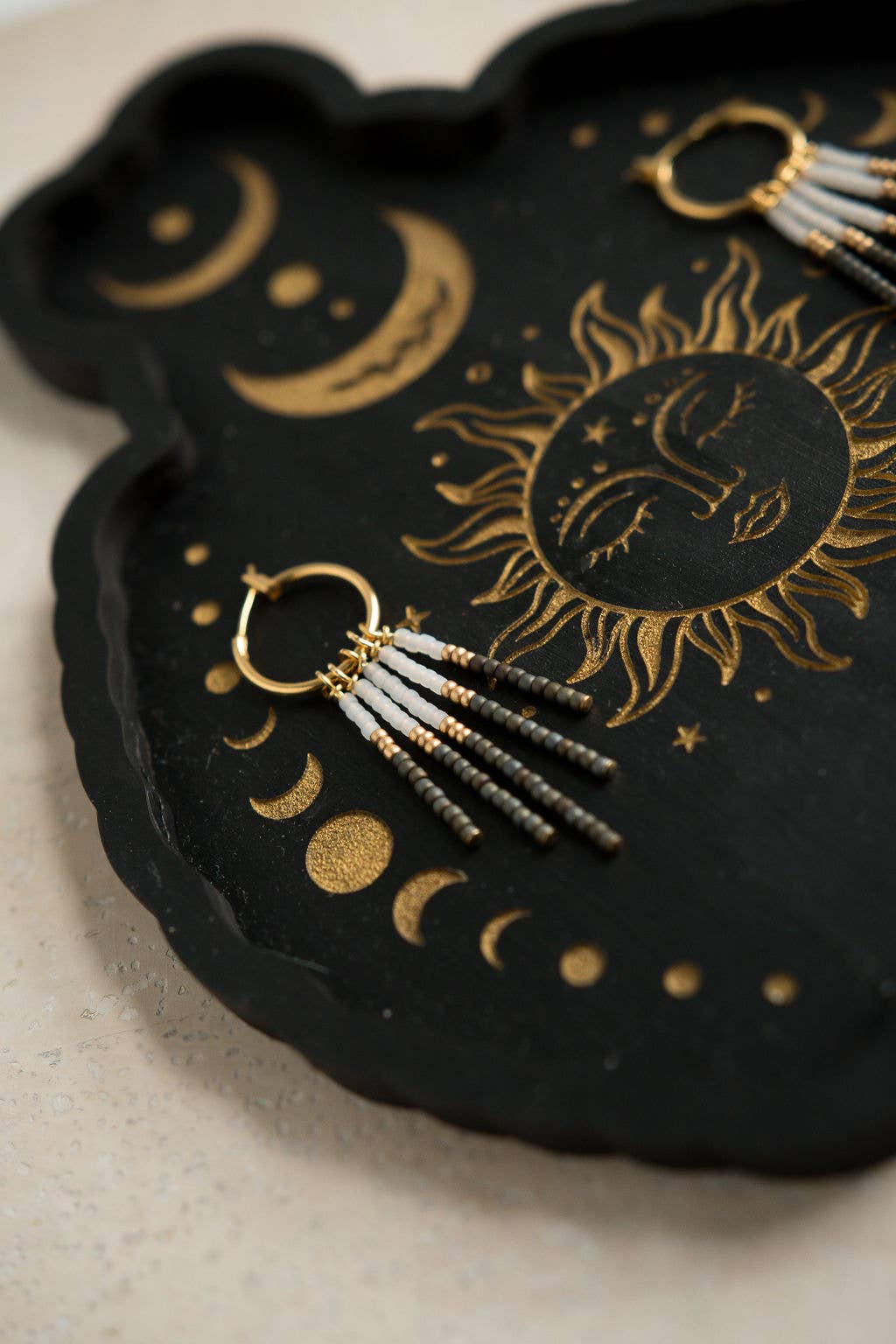 Cecelia Designs Jewelry – Brincos de argola por atacado – Brincos de Argolas com Franjas de Missangas6