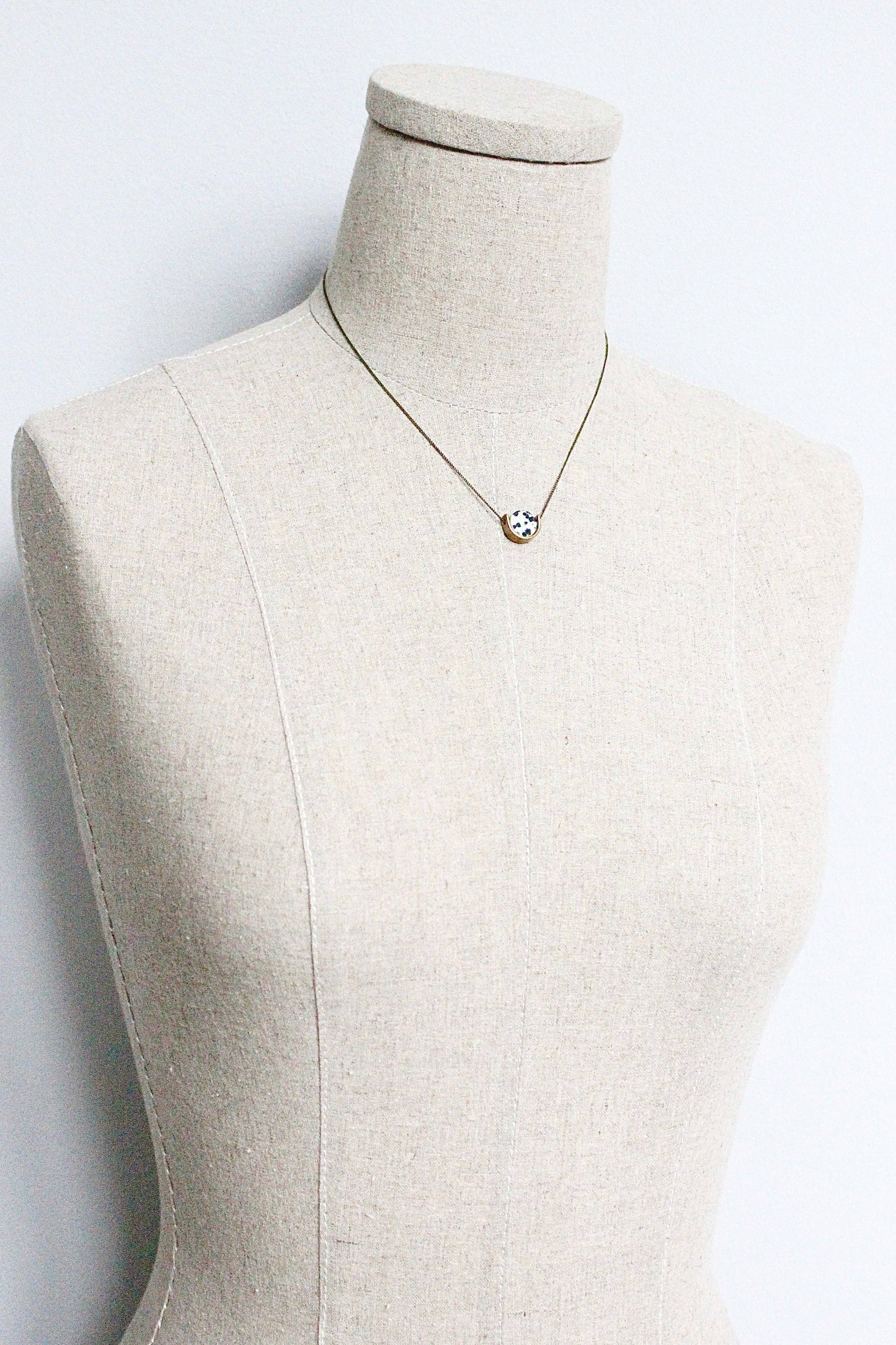 David Aubrey Jewelry - Vendita all'ingrosso Collana con ciondolo/pendaglio - Mini collana con pendente dalmata HYL1161