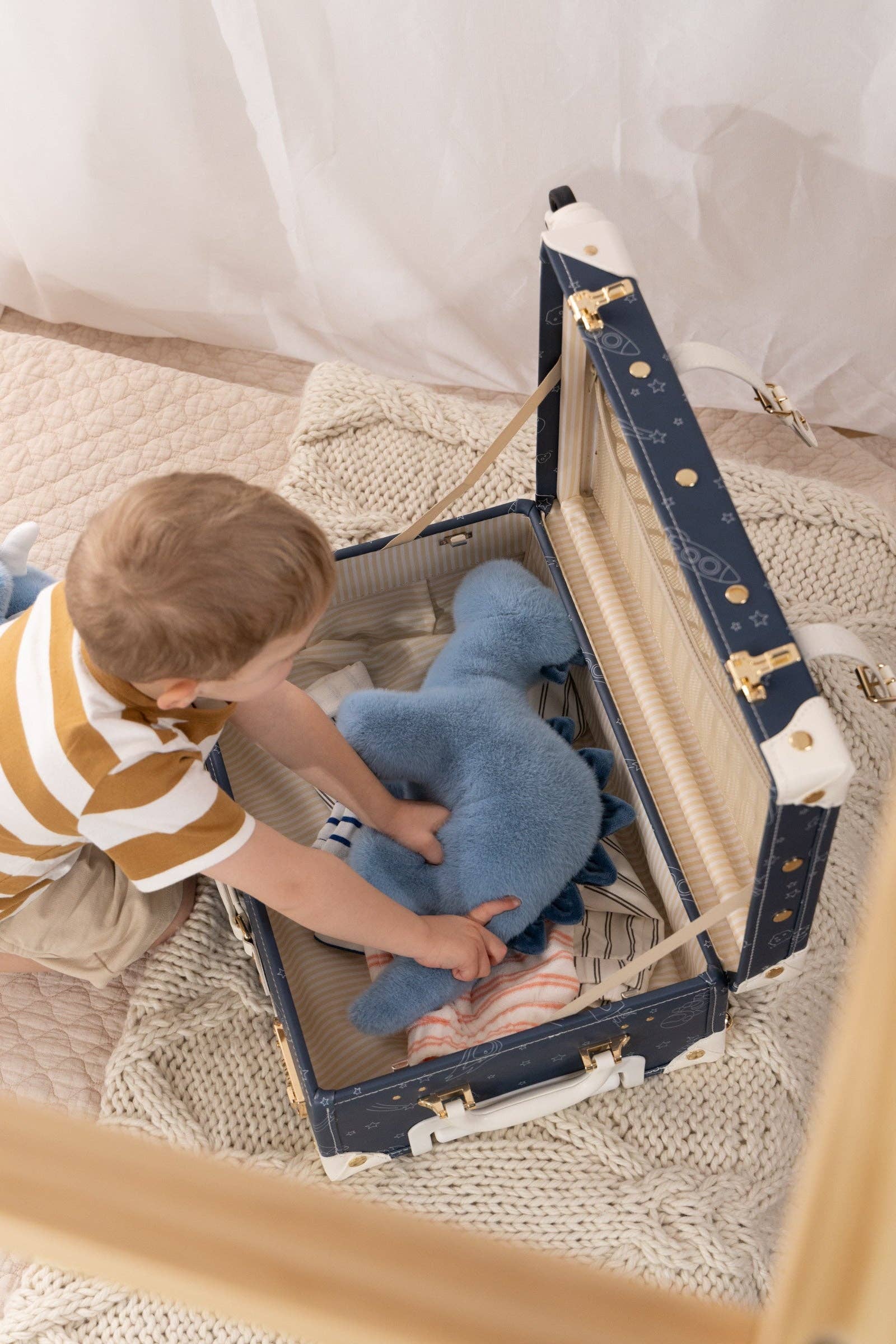 Coco Village - Wholesale Luggage - Kids - Vegan Leather Carry-On Suitcase - Space10