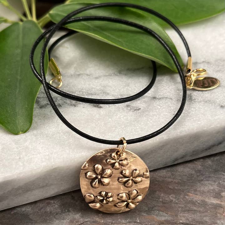 Daisy Necklace for wholesale by Felicity Jewelry Designs