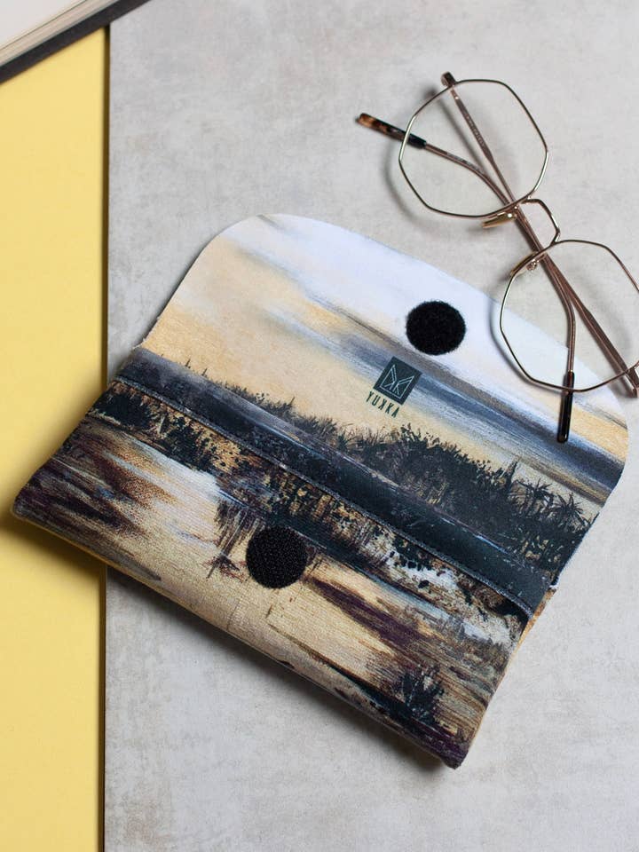 Marianne glasses case for wholesale by Yukka