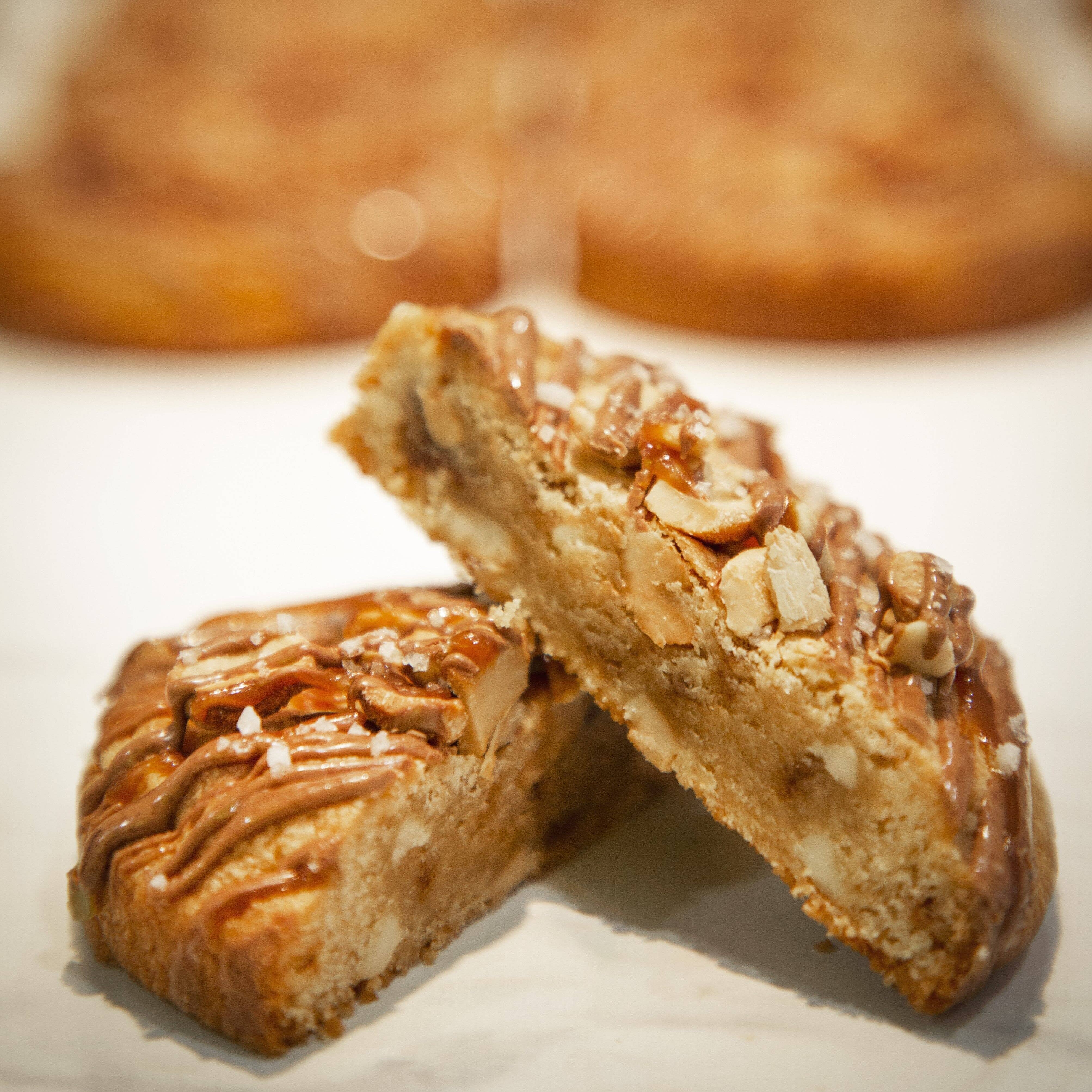 Cookiement - Wholesale Cookie - BISCUIT | MAXI COOKIE - Cashew Nut1