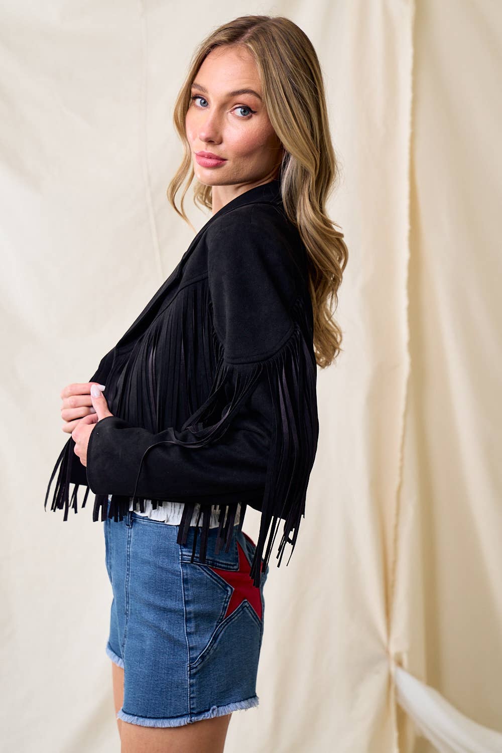 Saints & Hearts – Engroshandel Jakke - Dame – SIJ1011C SORT IMITERET RUSKIND FRYNSEDE VESTLIGE MOTO JAKKE2