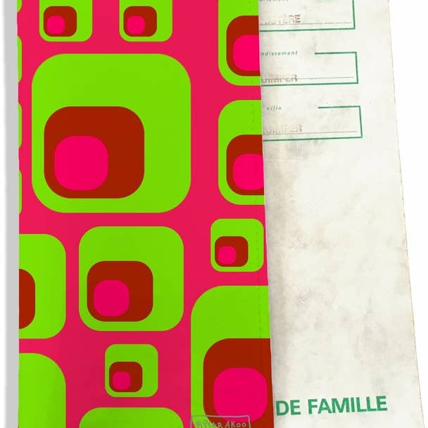 Protege livret de famille Carrés pop 70's 8 pour la vente par BISTRAKOO