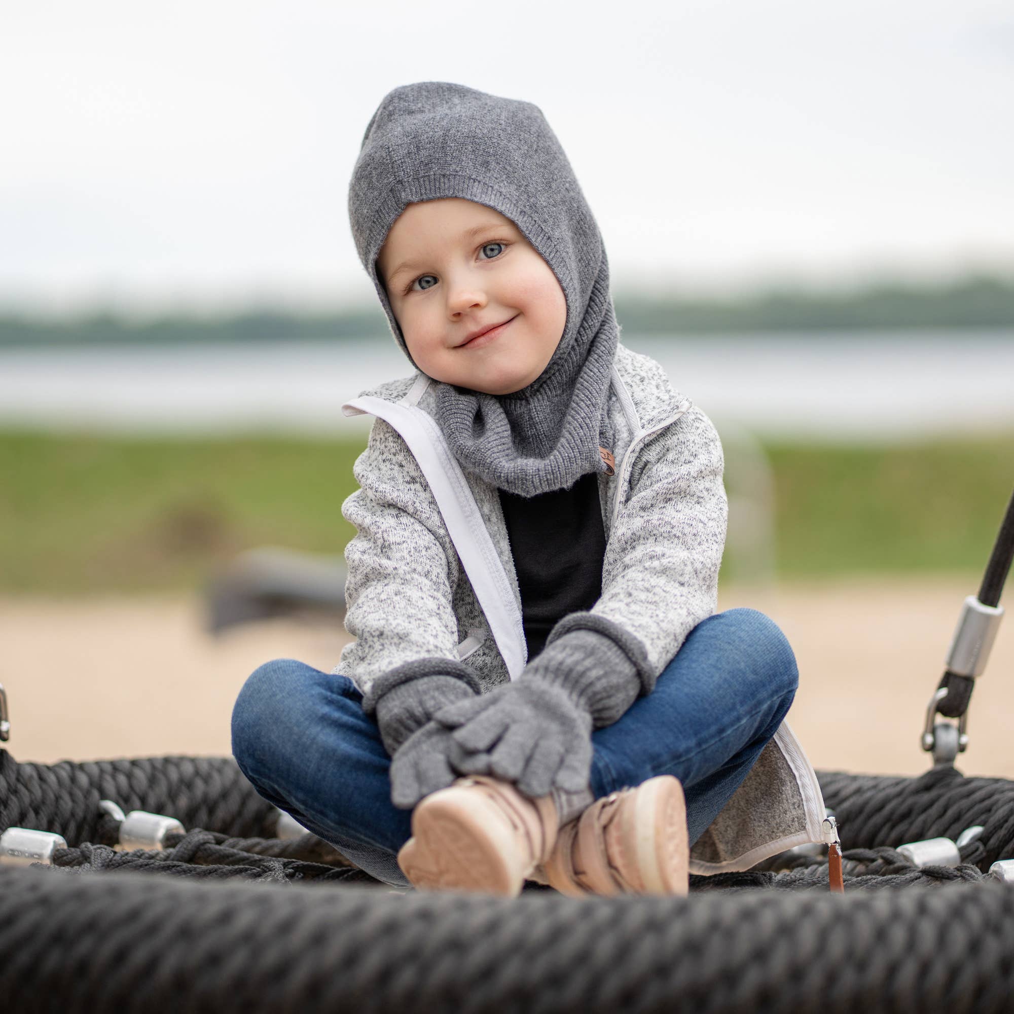 menique – wholesale Kids hat – Kids – Kids' Cashmere Blend Hood Balaclava3