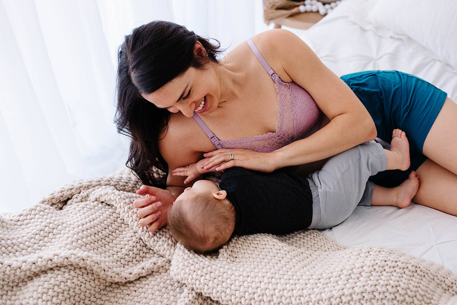 Malva Ooh La La Bralette de enfermería (malva) de venta al por mayor en Faire1