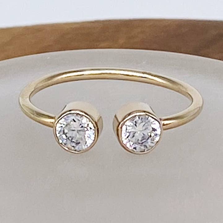 Bague Queens | Bague FillD en or 14 carats pour la vente par From Brooklyn With Love