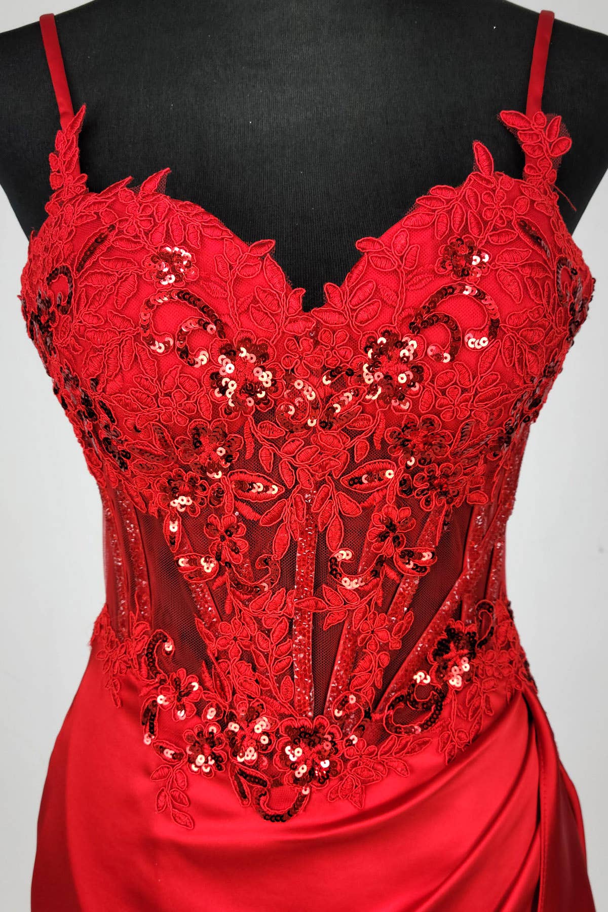 Chicas - Wholesale Dress - Women's - Short Dress With Sequins and Embroidery. C35512