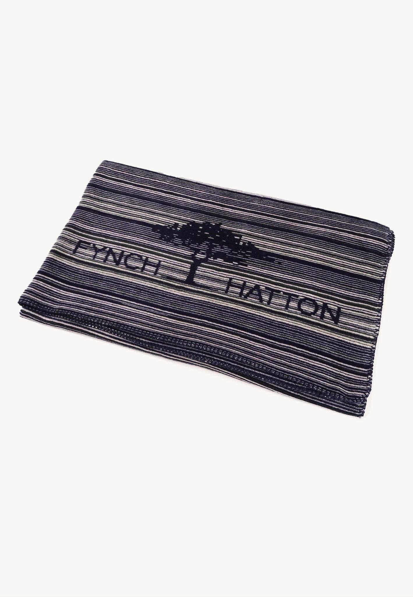 Mitternachtsblauer Streifen KOMBERS throw blanket with stripes for wholesale on Faire2