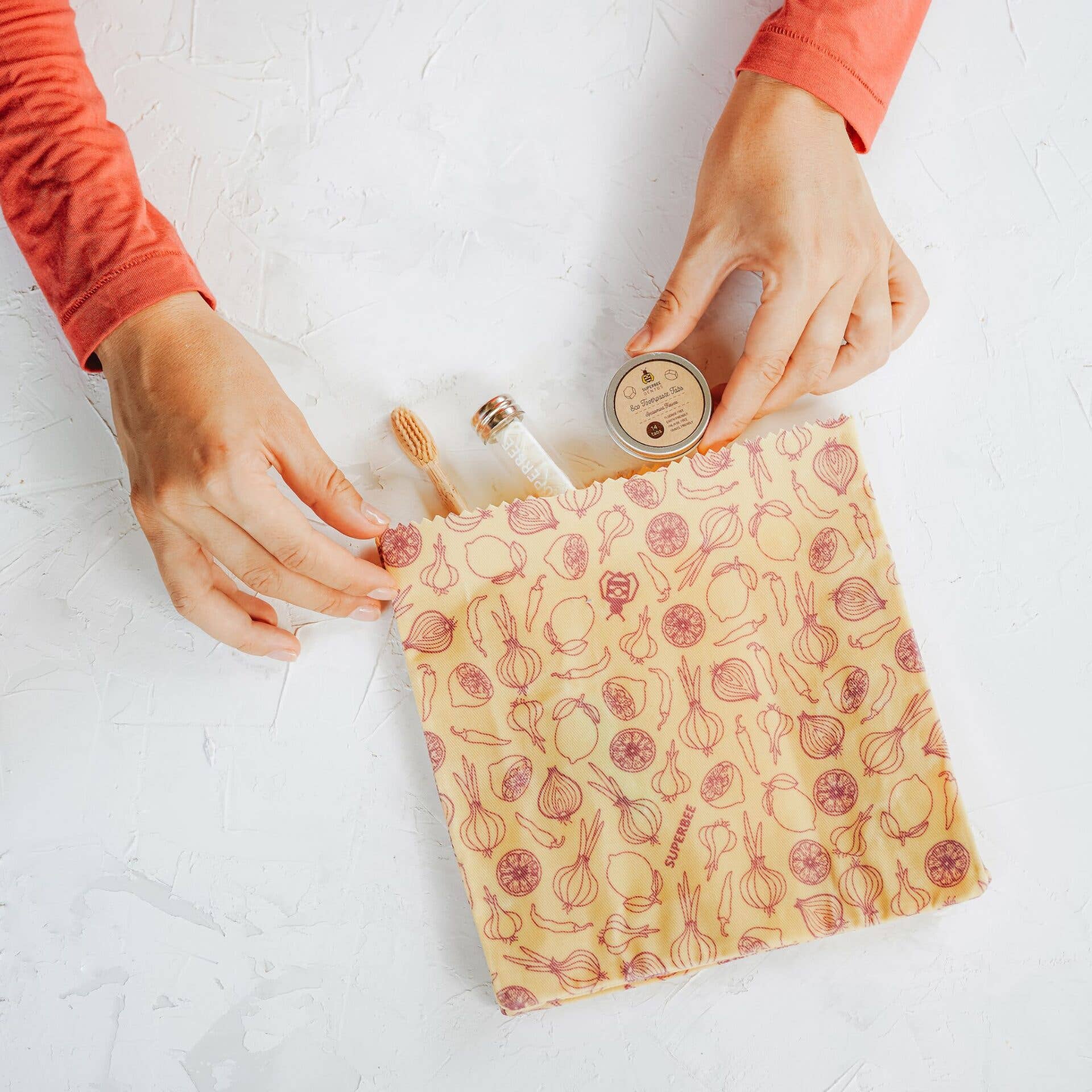 SuperBee - Eco Living Made Easy - Venta al por mayor Kit de cuidado bucal - Dentos – Kit de Viaje Ecológico para el Cuidado Oral9