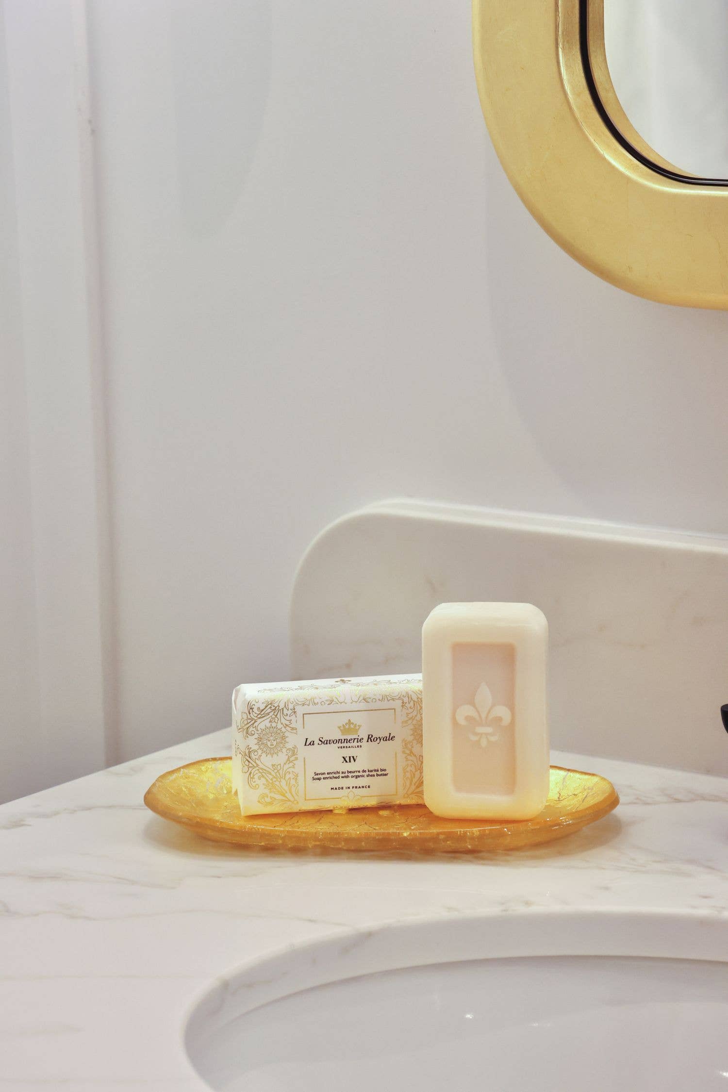 Weiss XIV Naturseife – Versailles Kollektion für den Großhandel auf Faire2