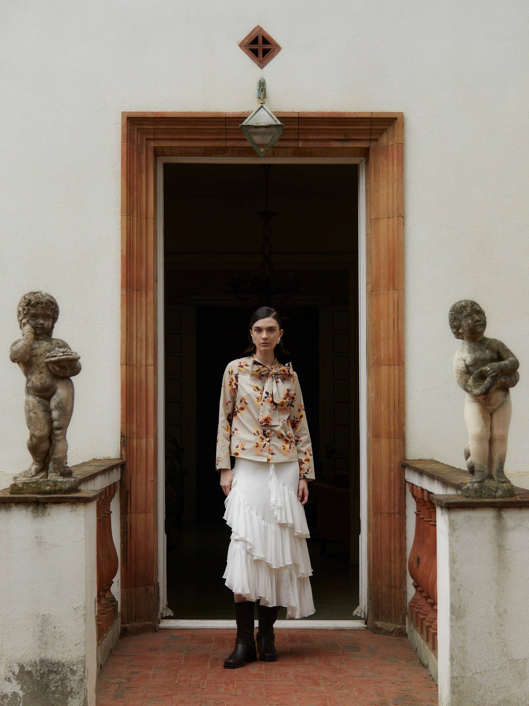 CARMEN SAYS - Vendita all'ingrosso Camicetta - Donna - Blusa con fiocco a stampa floreale Juliette1