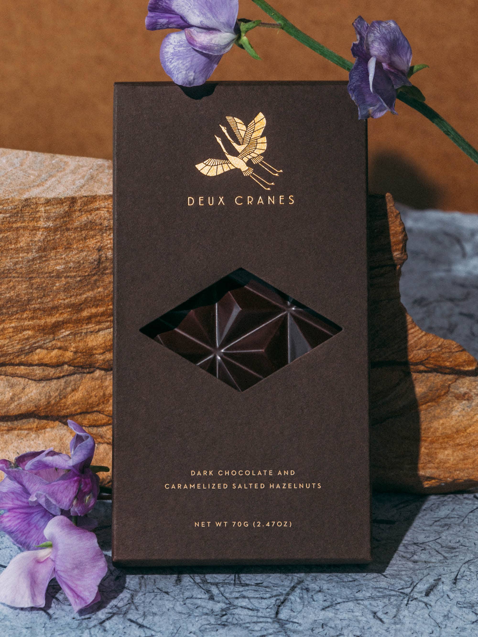 Deux Cranes - Wholesale Chocolate Bar - 70% Dark Chocolate with Caramelized Hazelnuts (Dairy Free)