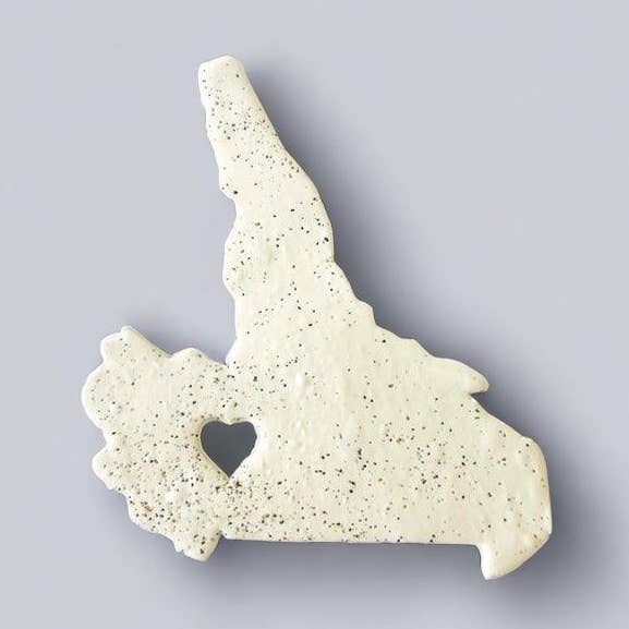 Labrador Kühlschrankmagnet, handgefertigt aus Lehm und Strandsand für den Großhandel von Sassy Sacha Jewelry