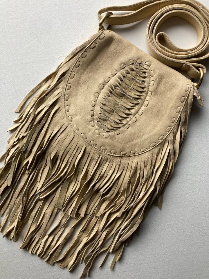 Petit sac à bandoulière en cuir à franges Western Southwestern pour la vente par FiveNine Leather