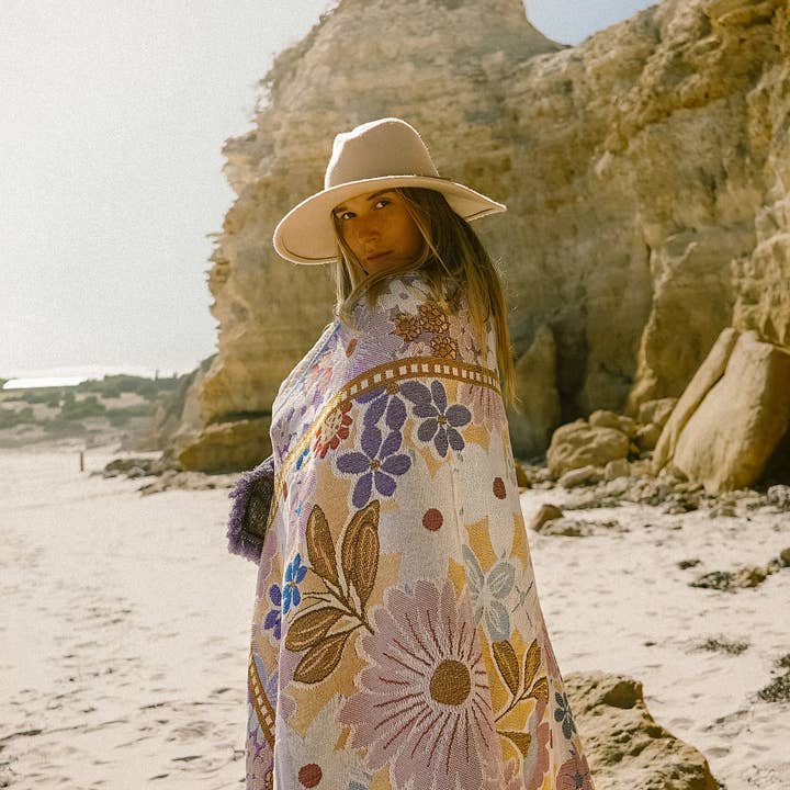 Sunni Scenes - Wholesale Area rug - Lavender - Picnic Beach Throw Rug - XL9