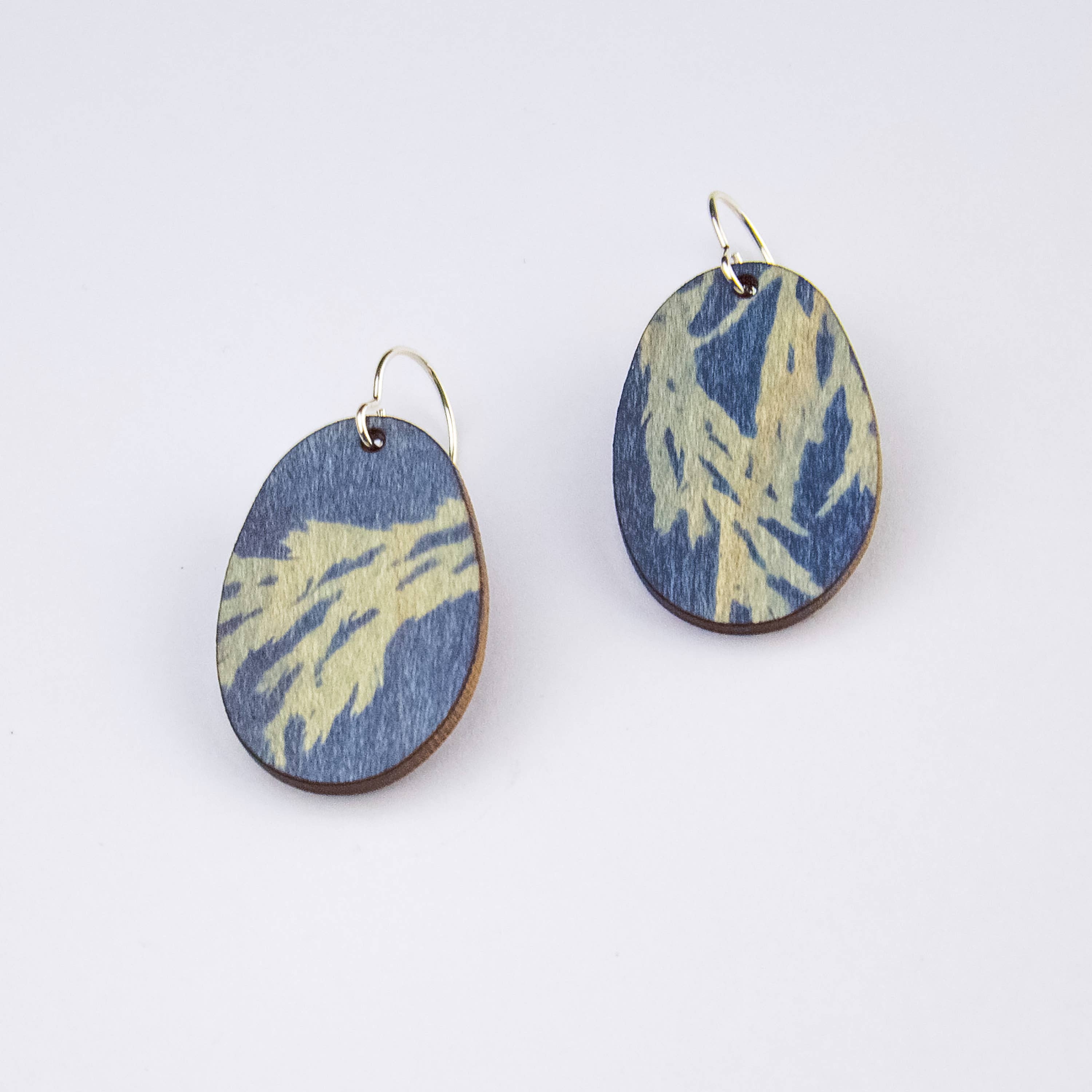 Treeline and Tide – Engroshandel Hængeøreringe og creoløreringe – Øreringe - Cyanotype2