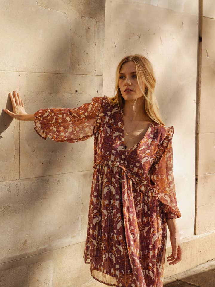 Emma Bordeaux kjole for engroshandel hos BAHAAR