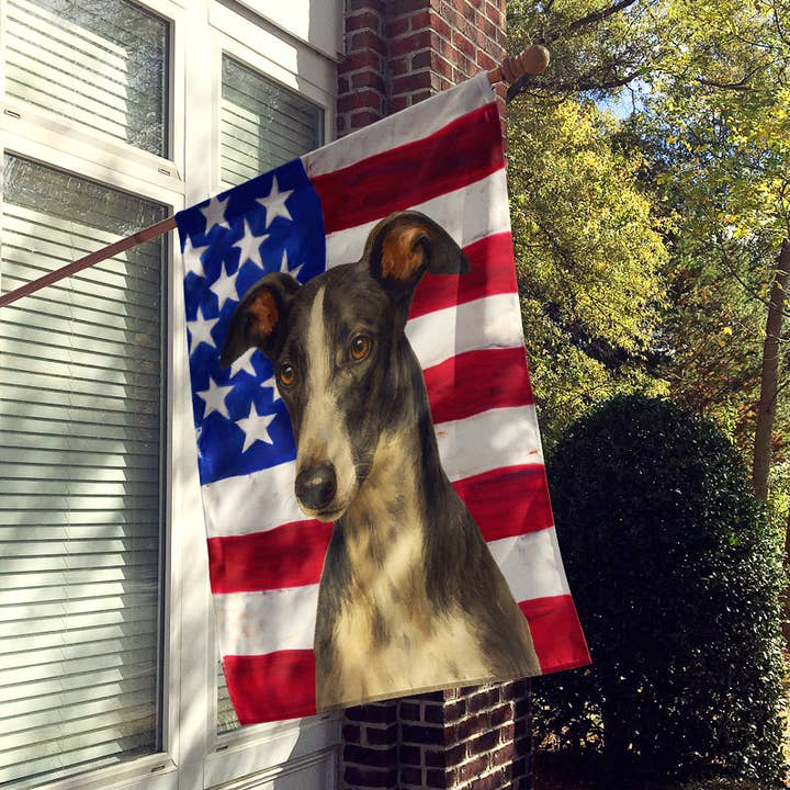 Caroline's Treasures - Vente Drapeaux - Drapeau de Maison Lévrier Noir et Blanc Drapeau Américain WDK62710