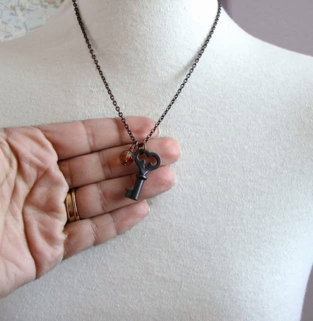 The green antique trunk – Engroshandel Halskæde med vedhæng – Mona - nøgle halskæde - antik kobber nøgle halskæde med Swaro3